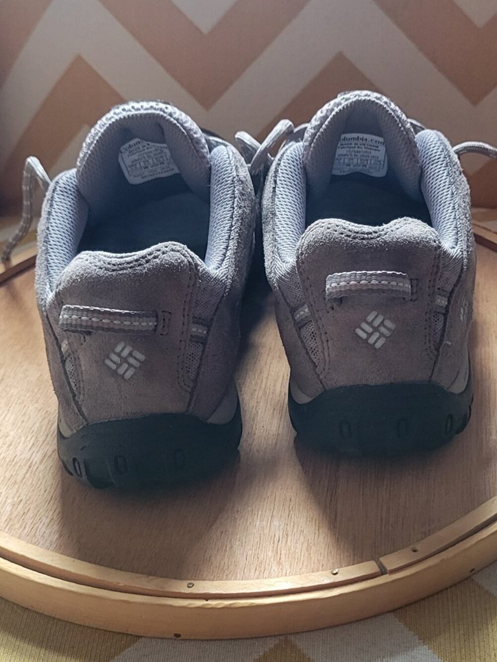 Columbia Redmond Low Hiking Shoe in Boulder/Sky Blue - Picture 11 of 12